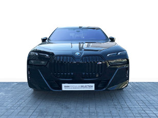 Fotos de BMW Serie 7 M760e color Negro. Año 2023. 420KW(571CV). Híbrido Electro/Gasolina. En concesionario MURCIA PREMIUM S.L. JUAN CARLOS I de Murcia