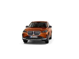 Fotos de BMW X1 sDrive18i color Naranja. Año 2024. 100KW(136CV). Gasolina. En concesionario Barcelona Premium -- GRAN VIA de Barcelona