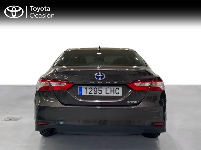 Toyota Camry 2.5 220H Advance 160 kW (218 CV)