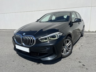 Fotos de BMW Serie 1 118d color Negro. Año 2021. 110KW(150CV). Diésel. En concesionario Novomóvil Oleiros de Coruña