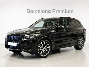 Fotos de BMW X3 xDrive30e color Negro. Año 2024. 215KW(292CV). Híbrido Electro/Gasolina. En concesionario Barcelona Premium -- GRAN VIA de Barcelona