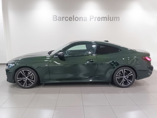 Fotos de BMW Serie 4 420d Coupe color Verde. Año 2024. 140KW(190CV). Diésel. En concesionario Barcelona Premium -- GRAN VIA de Barcelona