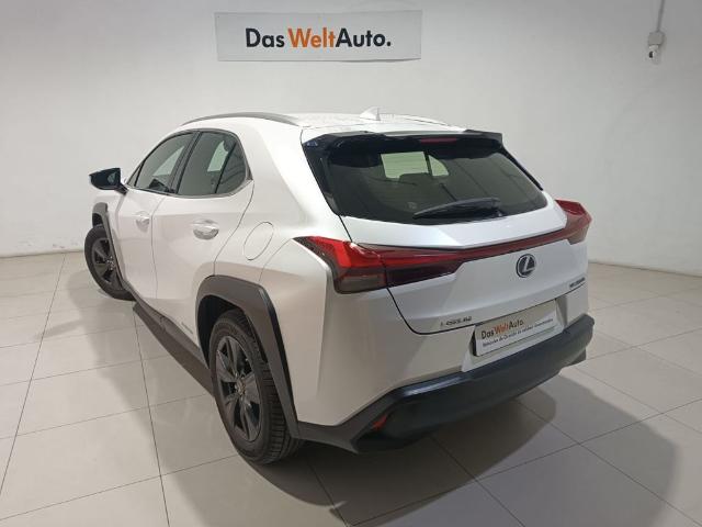 Lexus UX 250h Business 2WD 135 kW (184 CV)