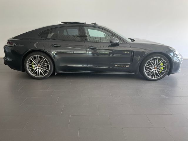 Porsche Panamera 4S E-Hybrid 412 kW (560 CV)