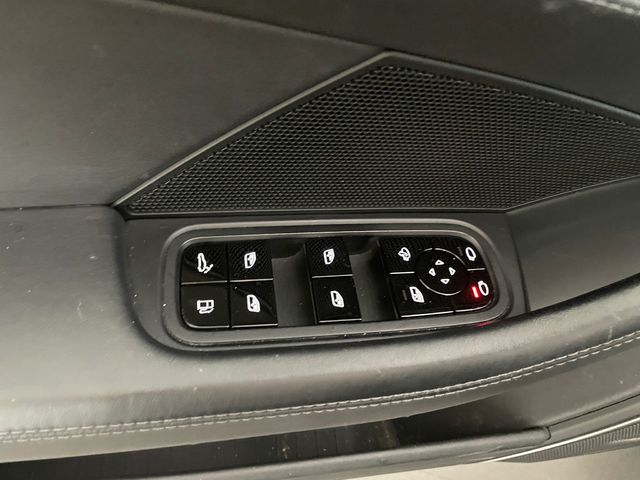 Porsche Panamera 4S E-Hybrid 412 kW (560 CV)