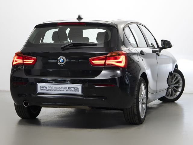 BMW Serie 1 118i color Negro. Año 2019. 100KW(136CV). Gasolina. En concesionario Fuenteolid de Valladolid