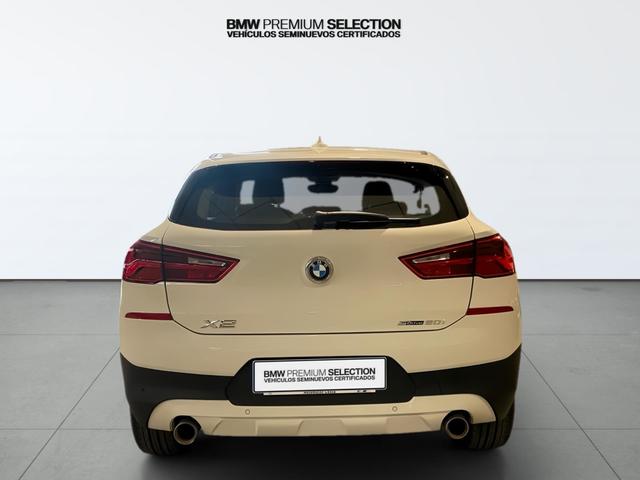 BMW X2 sDrive20i color Blanco. Año 2019. 141KW(192CV). Gasolina. En concesionario Automotor Premium Velázquez - Málaga de Málaga