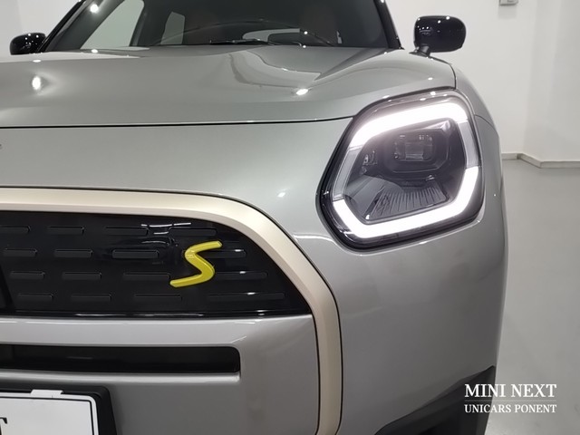 fotoG 36 del MINI MINI Countryman SE ALL4 230 kW (313 CV) 313cv Eléctrico del 2024 en Lleida