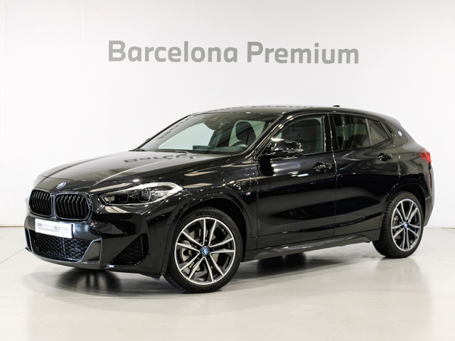 BMW X2 xDrive25e color Negro. Año 2024. 162KW(220CV). Híbrido Electro/Gasolina. En concesionario Barcelona Premium -- GRAN VIA de Barcelona