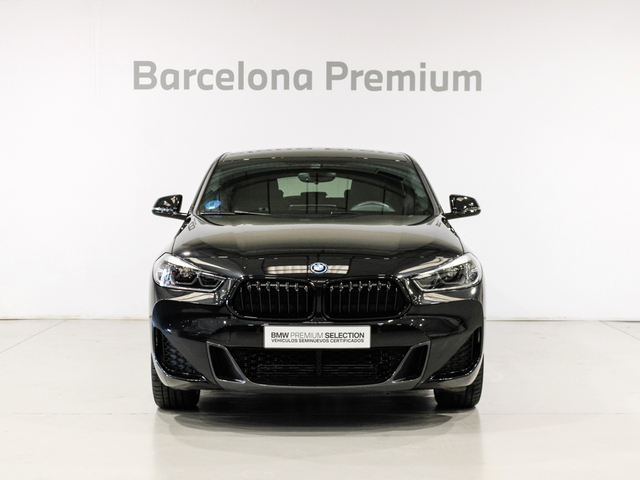 BMW X2 xDrive25e color Negro. Año 2024. 162KW(220CV). Híbrido Electro/Gasolina. En concesionario Barcelona Premium -- GRAN VIA de Barcelona