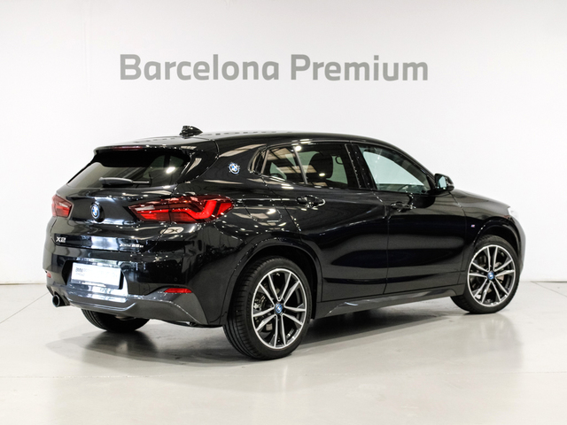 BMW X2 xDrive25e color Negro. Año 2024. 162KW(220CV). Híbrido Electro/Gasolina. En concesionario Barcelona Premium -- GRAN VIA de Barcelona