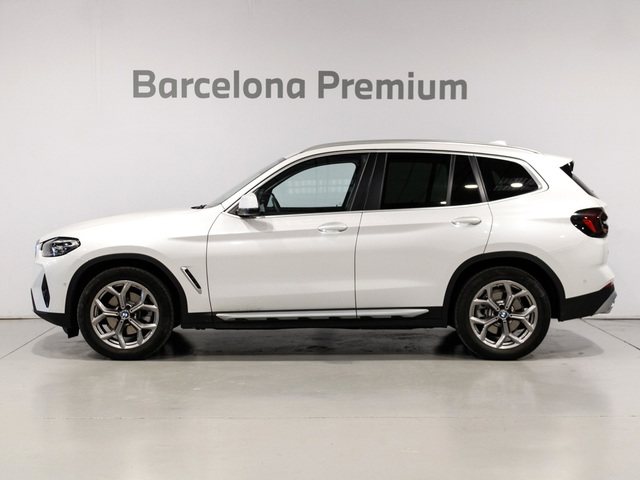 BMW X3 xDrive20d color Blanco. Año 2024. 140KW(190CV). Diésel. En concesionario Barcelona Premium -- GRAN VIA de Barcelona