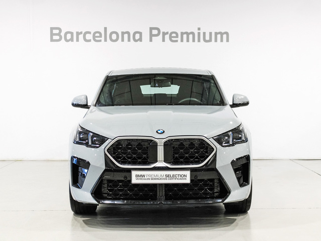 BMW X2 sDrive18d color Gris. Año 2024. 110KW(150CV). Diésel. En concesionario Barcelona Premium -- GRAN VIA de Barcelona