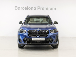 Fotos de BMW iX3 M Sport color Azul. Año 2023. 210KW(286CV). Eléctrico. En concesionario Barcelona Premium -- GRAN VIA de Barcelona