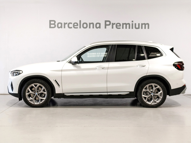 BMW X3 xDrive20d color Blanco. Año 2024. 140KW(190CV). Diésel. En concesionario Barcelona Premium -- GRAN VIA de Barcelona