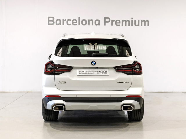 BMW X3 xDrive20d color Blanco. Año 2024. 140KW(190CV). Diésel. En concesionario Barcelona Premium -- GRAN VIA de Barcelona