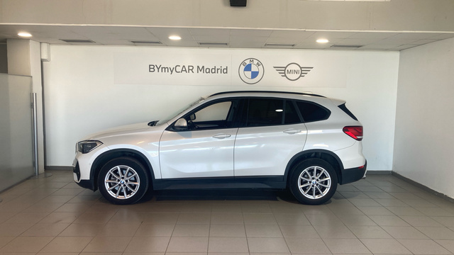 BMW X1 sDrive18d color Blanco. Año 2022. 110KW(150CV). Diésel. En concesionario BYmyCAR Madrid - Alcalá de Madrid