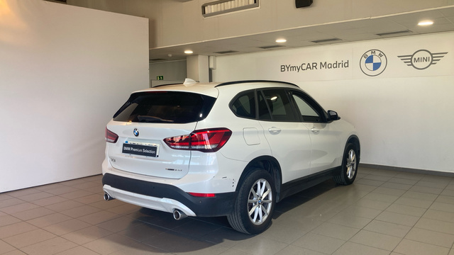 BMW X1 sDrive18d color Blanco. Año 2022. 110KW(150CV). Diésel. En concesionario BYmyCAR Madrid - Alcalá de Madrid