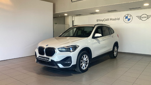 Fotos de BMW X1 sDrive18d color Blanco. Año 2022. 110KW(150CV). Diésel. En concesionario BYmyCAR Madrid - Alcalá de Madrid