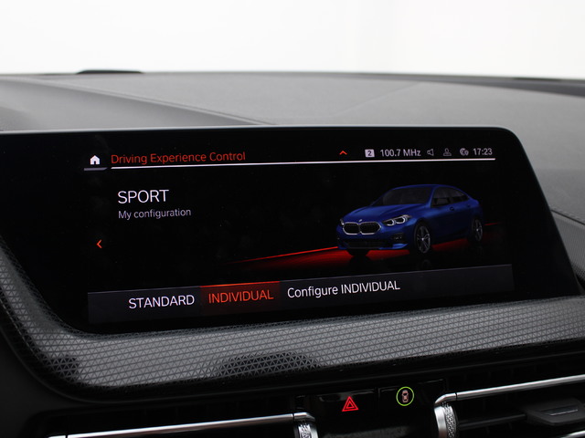 BMW Serie 2 218d Gran Coupe color Azul. Año 2023. 110KW(150CV). Diésel. En concesionario Augusta Aragon S.A. de Zaragoza