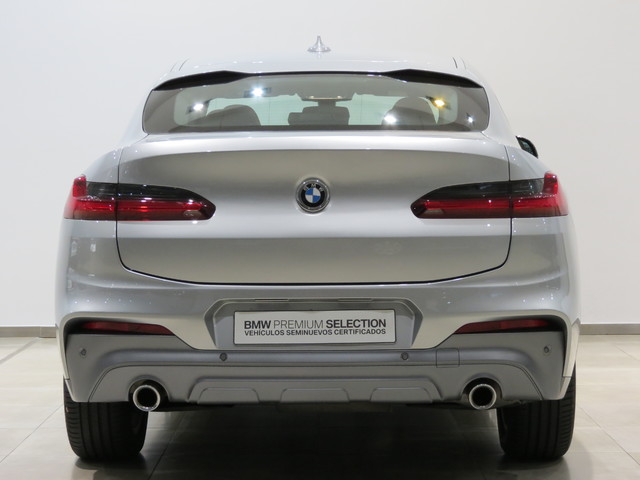 BMW X4 xDrive20d color Gris Plata. Año 2020. 140KW(190CV). Diésel. En concesionario ALZIRA Automoviles Fersan, S.A. de Valencia