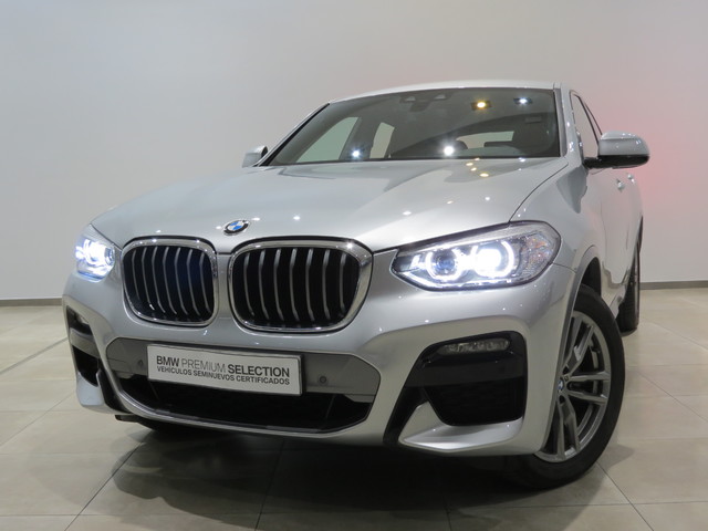 BMW X4 xDrive20d color Gris Plata. Año 2020. 140KW(190CV). Diésel. En concesionario ALZIRA Automoviles Fersan, S.A. de Valencia