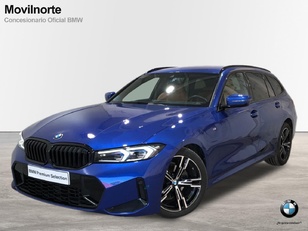 Fotos de BMW Serie 3 320d Touring color Azul. Año 2022. 140KW(190CV). Diésel. En concesionario Movilnorte El Plantio de Madrid