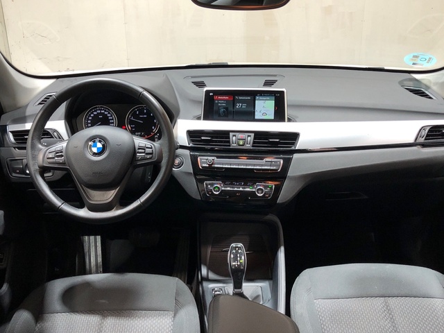 BMW X1 sDrive18d color Blanco. Año 2020. 110KW(150CV). Diésel. En concesionario Movilnorte El Plantio de Madrid