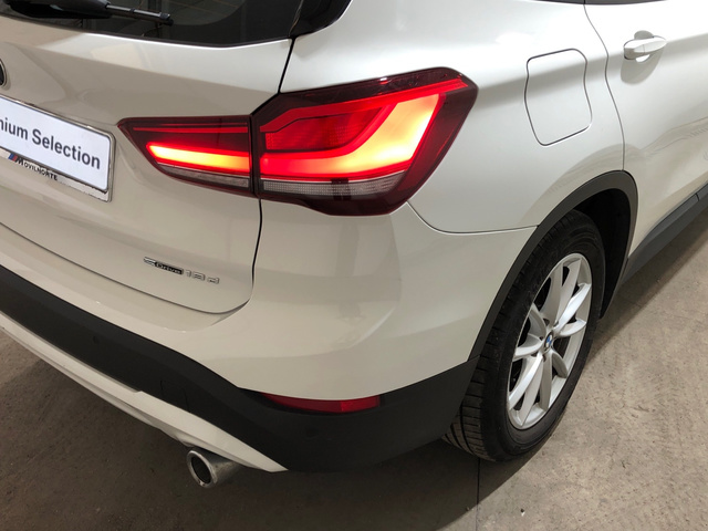 BMW X1 sDrive18d color Blanco. Año 2020. 110KW(150CV). Diésel. En concesionario Movilnorte El Plantio de Madrid