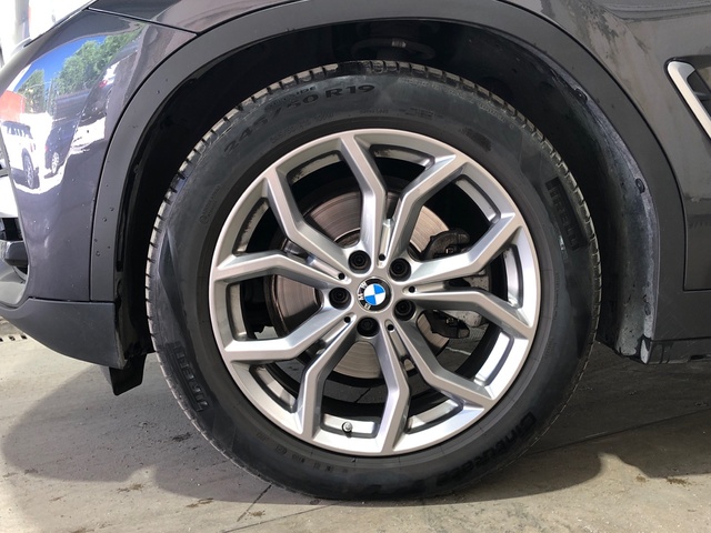 BMW X3 xDrive20d color Gris. Año 2018. 140KW(190CV). Diésel. En concesionario Movilnorte El Plantio de Madrid