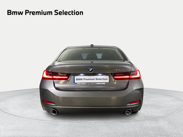 BMW Serie 3 320e color Gris. Año 2024. 150KW(204CV). Híbrido Electro/Gasolina. En concesionario San Pablo Motor | Su Eminencia de Sevilla