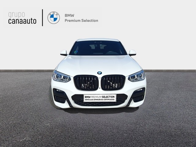 BMW X4 xDrive20d color Blanco. Año 2021. 140KW(190CV). Diésel. En concesionario CANAAUTO - TACO de Sta. C. Tenerife