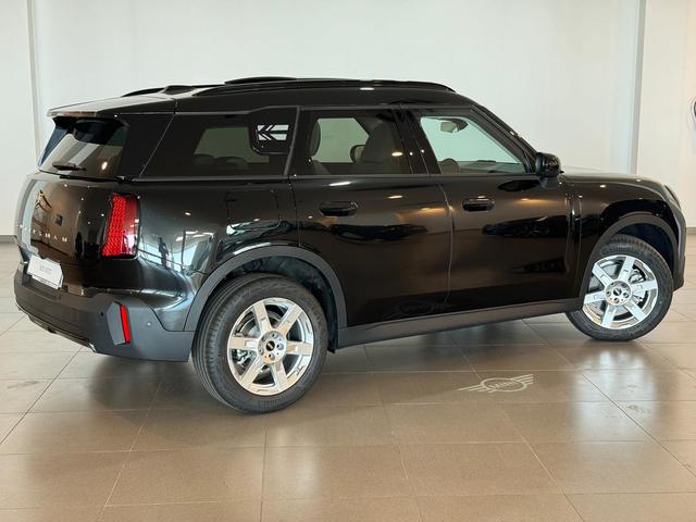fotoG 3 del MINI MINI Countryman C 125 kW (170 CV) 170cv Gasolina del 2024 en Salamanca