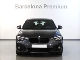 Fotos de BMW Serie 1 120i color Gris. Año 2018. 135KW(184CV). Gasolina. En concesionario Barcelona Premium -- GRAN VIA de Barcelona