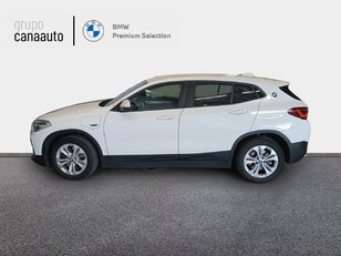 Fotos de BMW X2 xDrive25e color Blanco. Año 2022. 162KW(220CV). Híbrido Electro/Gasolina. En concesionario CANAAUTO - TACO de Sta. C. Tenerife