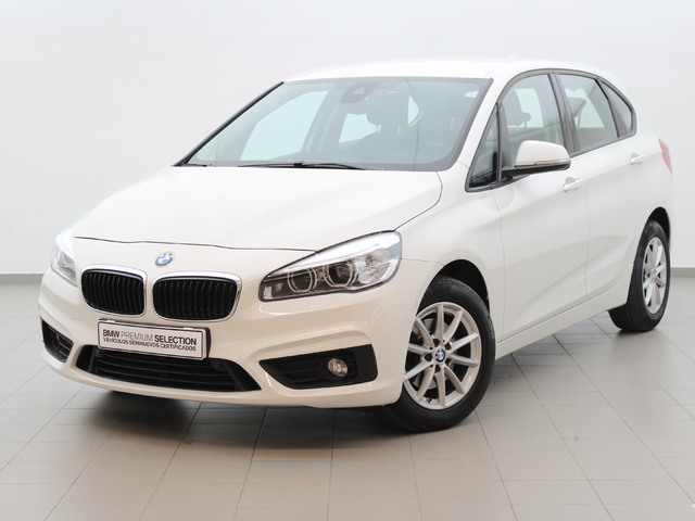 BMW Serie 2 218d Active Tourer color Blanco. Año 2017. 110KW(150CV). Diésel. En concesionario Augusta Aragon S.A. de Zaragoza