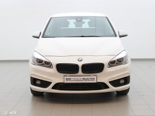 BMW Serie 2 218d Active Tourer color Blanco. Año 2017. 110KW(150CV). Diésel. En concesionario Augusta Aragon S.A. de Zaragoza