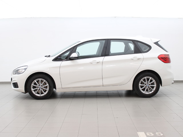 BMW Serie 2 218d Active Tourer color Blanco. Año 2017. 110KW(150CV). Diésel. En concesionario Augusta Aragon S.A. de Zaragoza