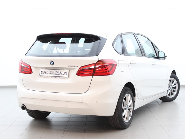 BMW Serie 2 218d Active Tourer color Blanco. Año 2017. 110KW(150CV). Diésel. En concesionario Augusta Aragon S.A. de Zaragoza