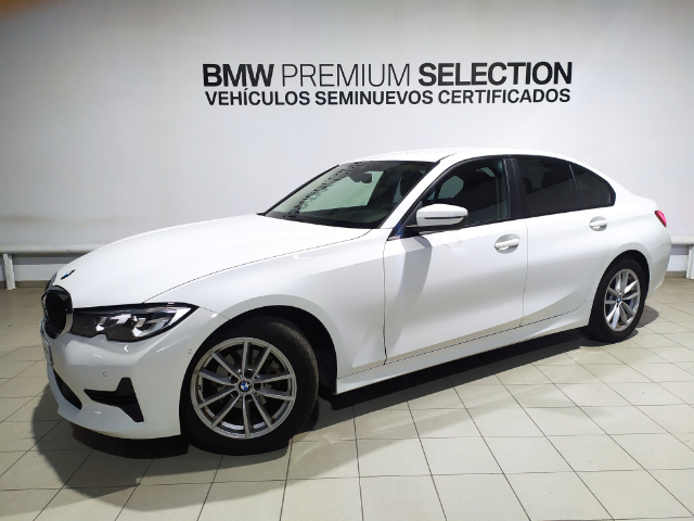 BMW Serie 3 318d color Blanco. Año 2020. 110KW(150CV). Diésel. En concesionario Hispamovil, Torrevieja de Alicante