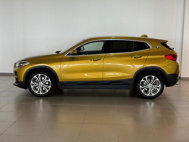 BMW X2 sDrive20i color Oro. Año 2020. 141KW(192CV). Gasolina. En concesionario Tormes Motor de Salamanca