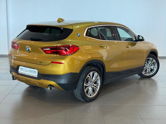 BMW X2 sDrive20i color Oro. Año 2020. 141KW(192CV). Gasolina. En concesionario Tormes Motor de Salamanca