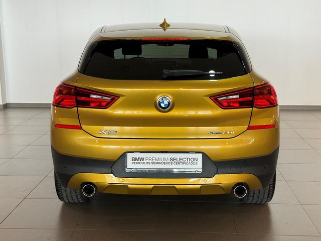 BMW X2 sDrive20i color Oro. Año 2020. 141KW(192CV). Gasolina. En concesionario Tormes Motor de Salamanca