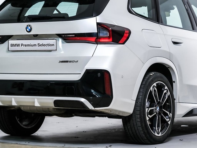 BMW X1 xDrive20d color Blanco. Año 2024. 120KW(163CV). Diésel. En concesionario Oliva Motor Tarragona de Tarragona