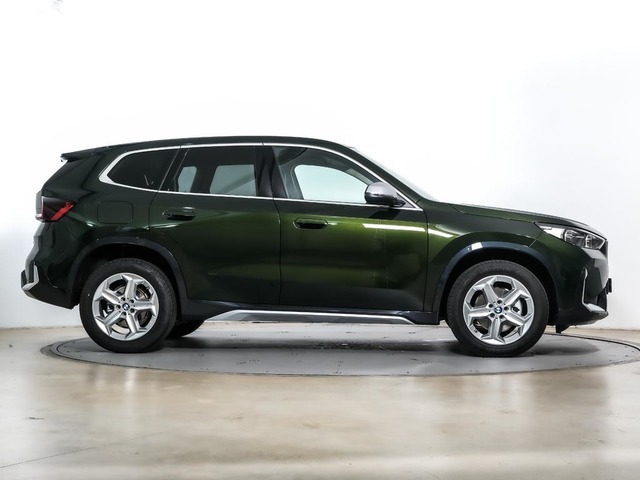 BMW X1 sDrive18d color Verde. Año 2024. 110KW(150CV). Diésel. En concesionario Oliva Motor Tarragona de Tarragona