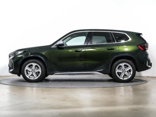 Fotos de BMW X1 sDrive18d color Verde. Año 2024. 110KW(150CV). Diésel. En concesionario Oliva Motor Tarragona de Tarragona