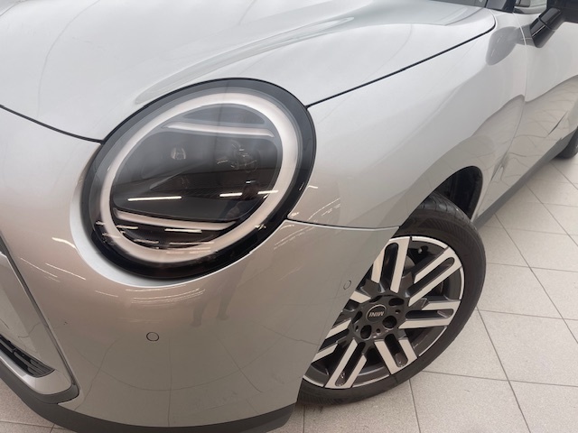 fotoG 5 del MINI MINI 3 Puertas Cooper E 135 kW (184 CV) 184cv Eléctrico del 2024 en Zaragoza