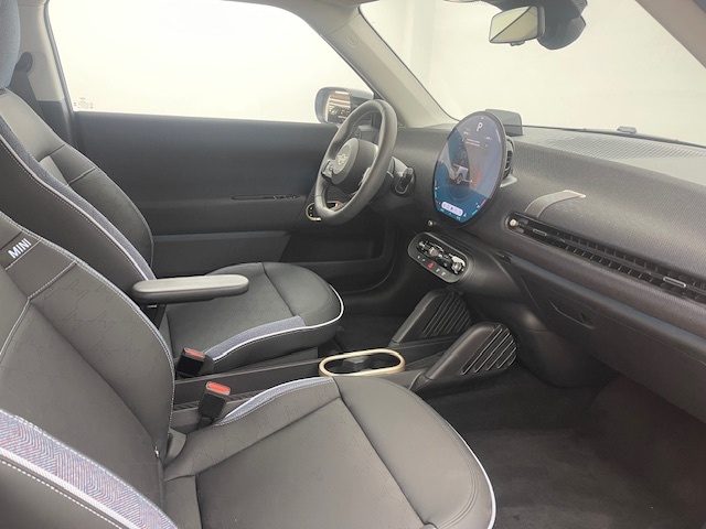 fotoG 7 del MINI MINI 3 Puertas Cooper E 135 kW (184 CV) 184cv Eléctrico del 2024 en Zaragoza