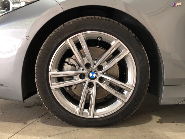BMW Serie 1 118d color Gris. Año 2023. 110KW(150CV). Diésel. En concesionario Campa - Autoshop de Madrid