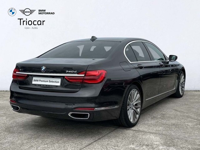 BMW Serie 7 740d color Gris. Año 2019. 235KW(320CV). Diésel. En concesionario Triocar Avilés (Bmw y Mini) de Asturias